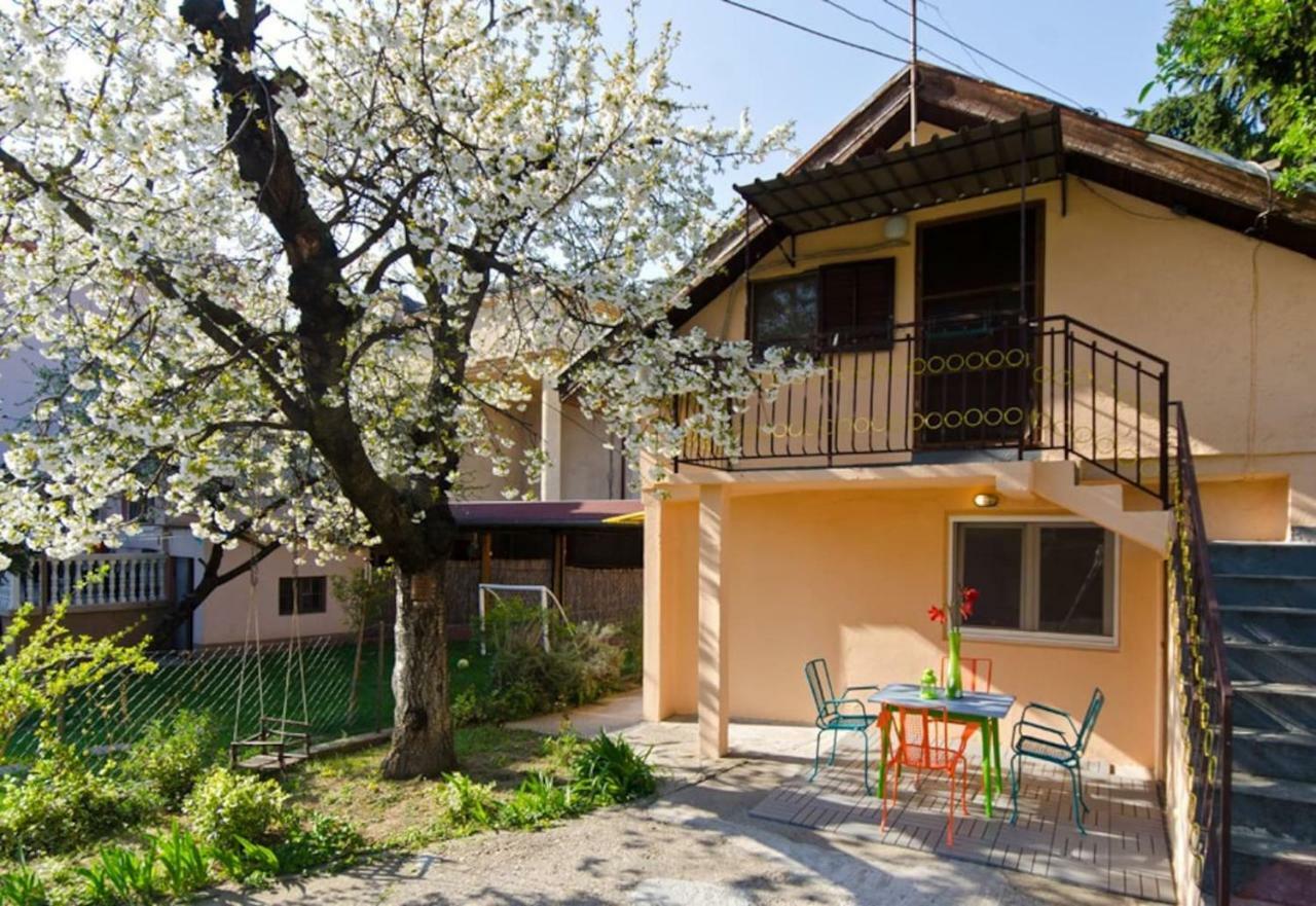 Cherry Tree Art House Belgrado Exterior foto